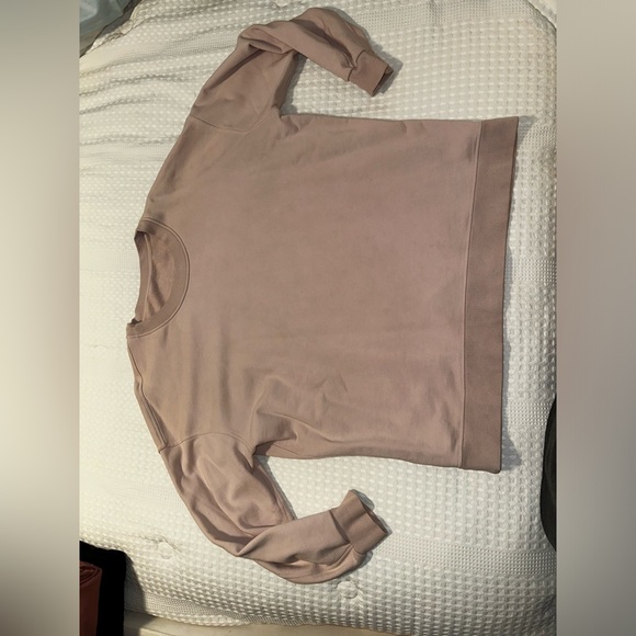 Lululemon Perfectly Oversized Crew Pullover. Size 12. Pale Pink - Picture 3 of 8